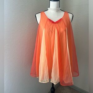 1960s VINTAGE VANITY FAIR small baby doll nightgown ! XS